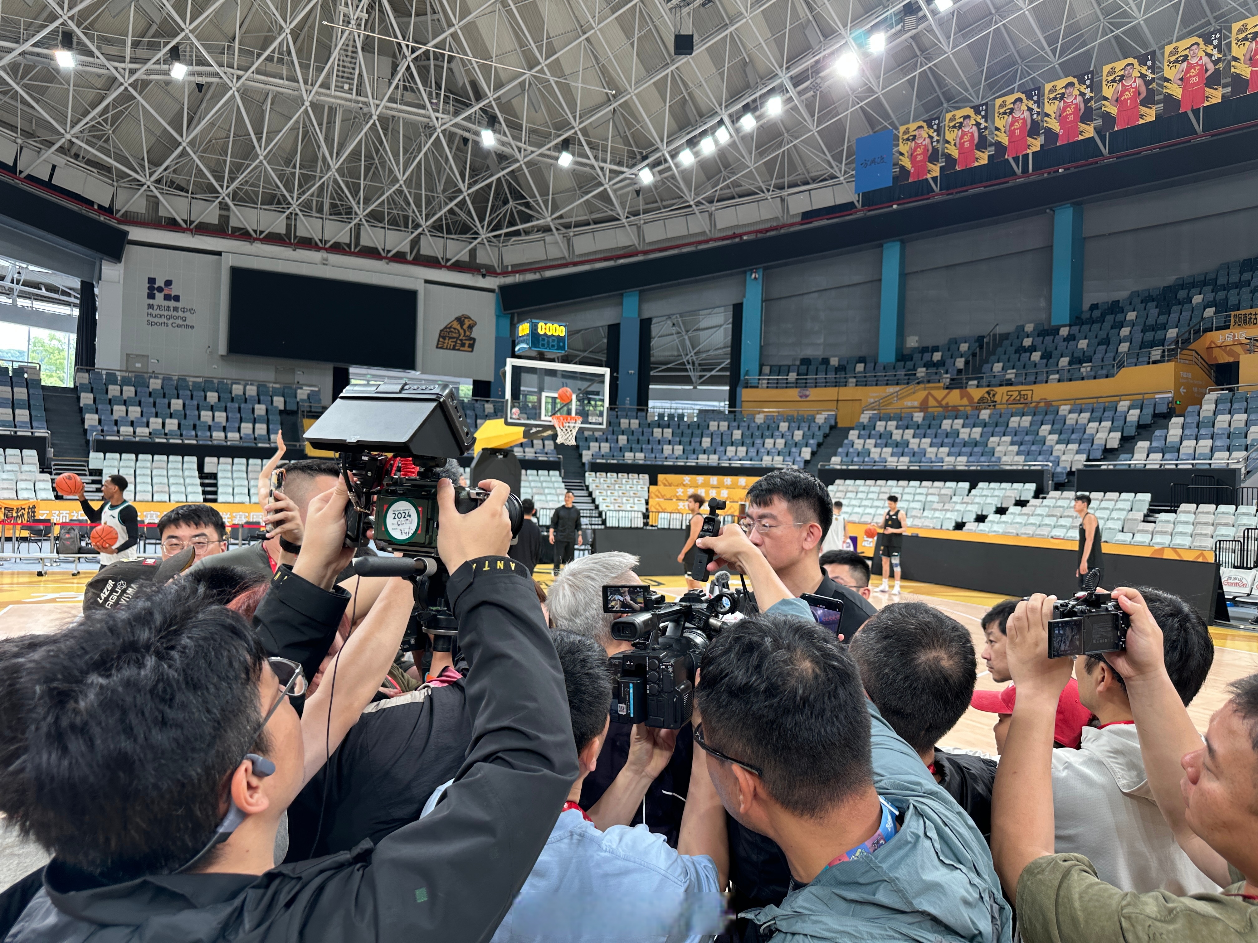 cba现场直播哪里可以看_(cba直播哪里可以看到) cba现场直播哪里可以看_(cba直播哪里可以看到)