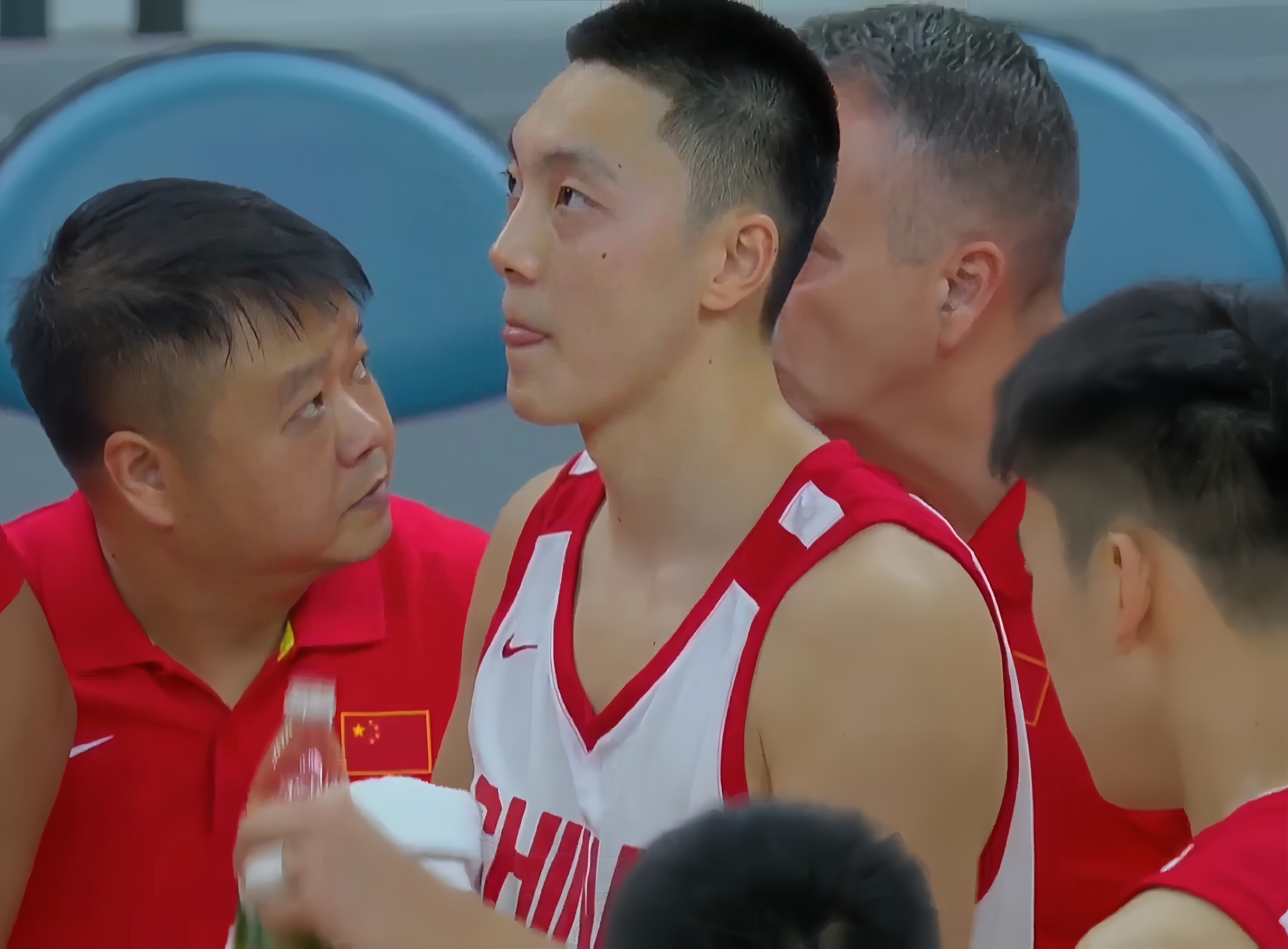 男篮今晚19点30免费比赛直播_(今晚男篮直播cctv5直播)