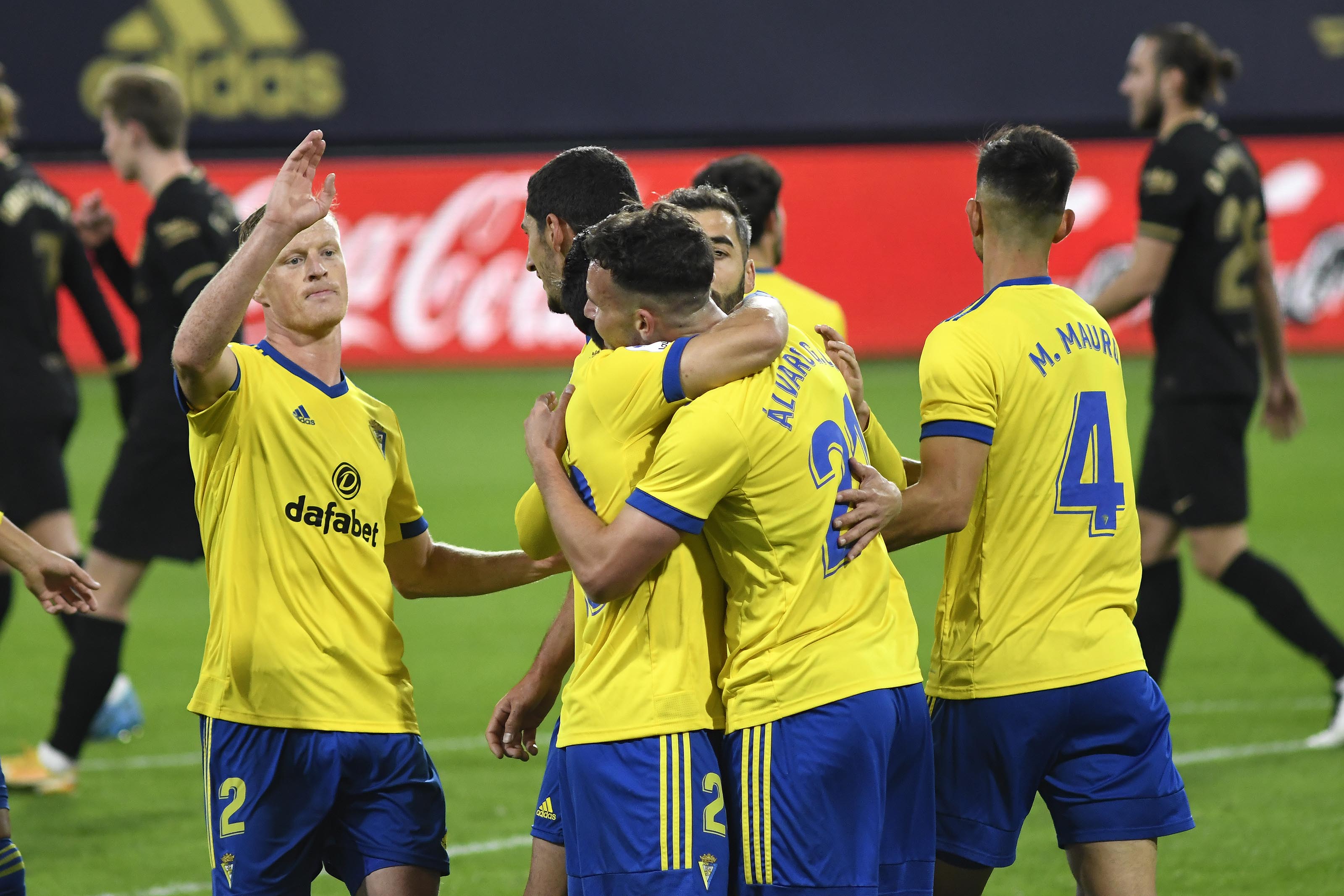 直播吧足球在线直播_(雨燕直播吧足球在线直播)