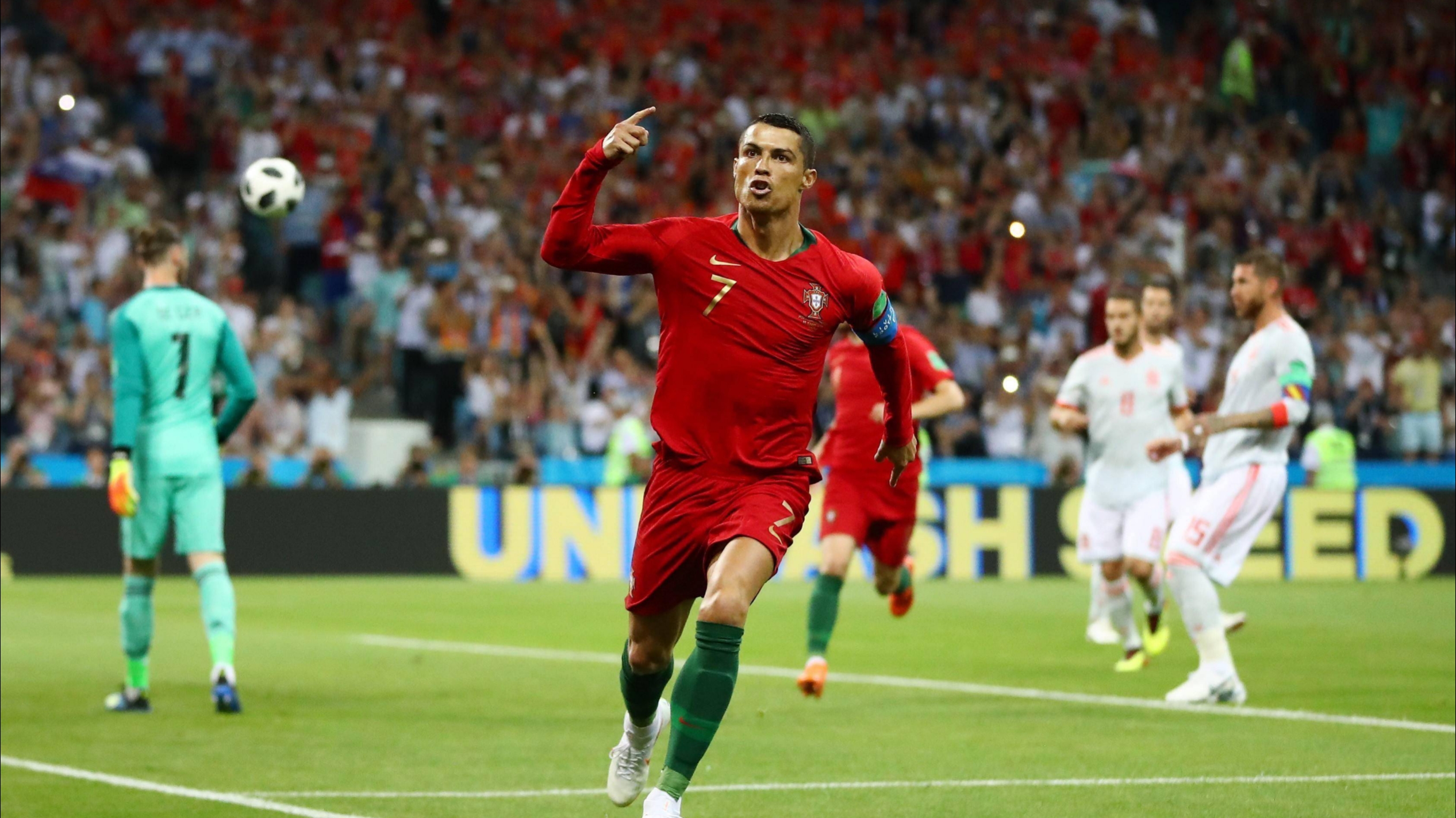 足球视频回放_(足球视频回放需要边裁参与么?)