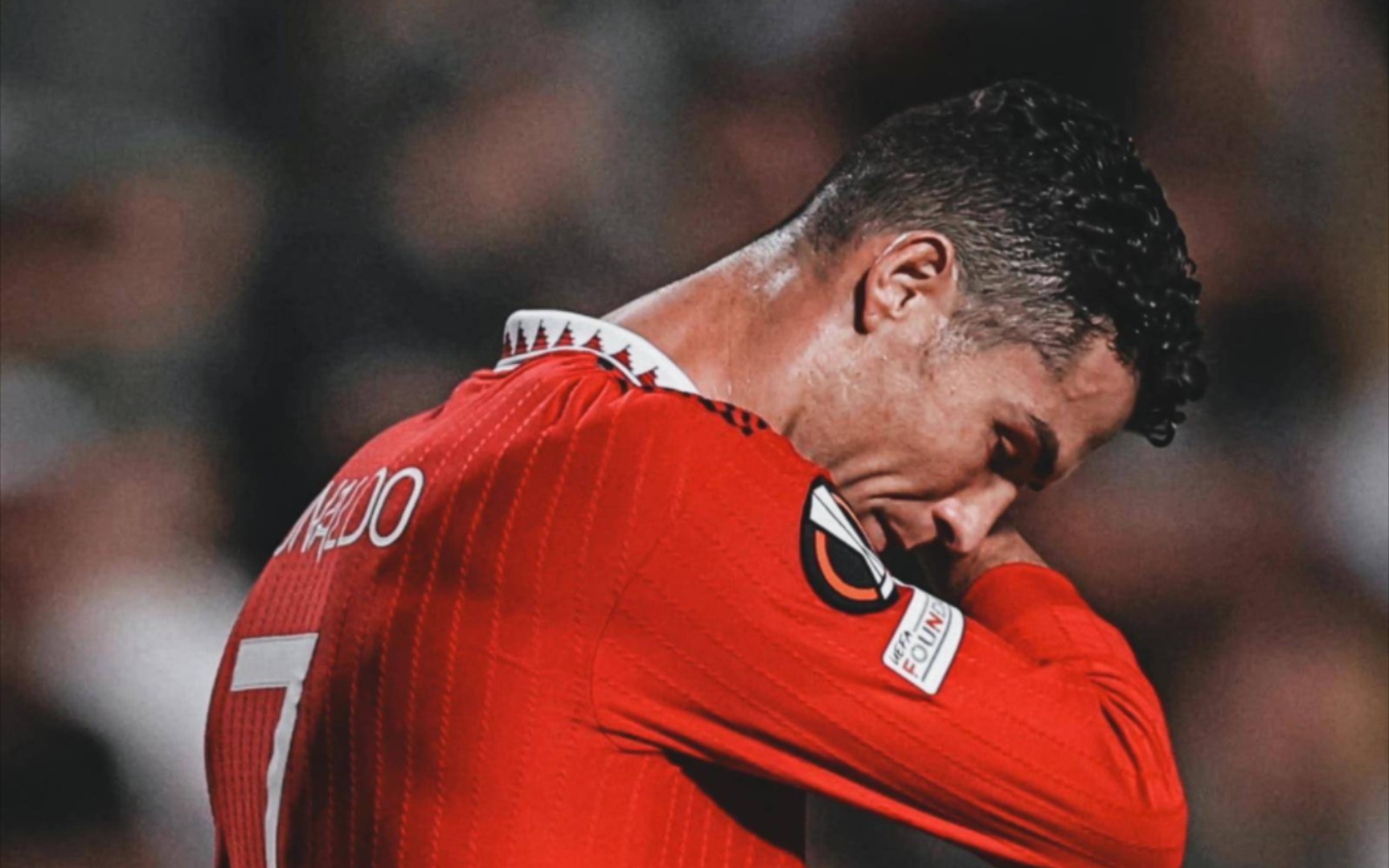 关于拉什福德错失空门机会拉菲尼亚当场傻眼的信息