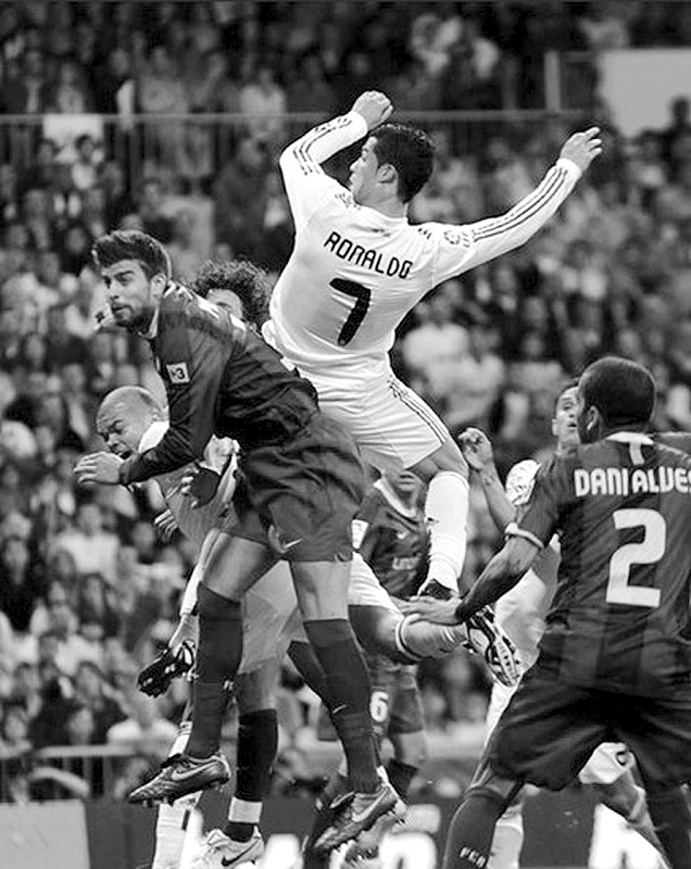 巴塞罗那公布战皇马名单红蓝军团大部分主力坐镇的简单介绍