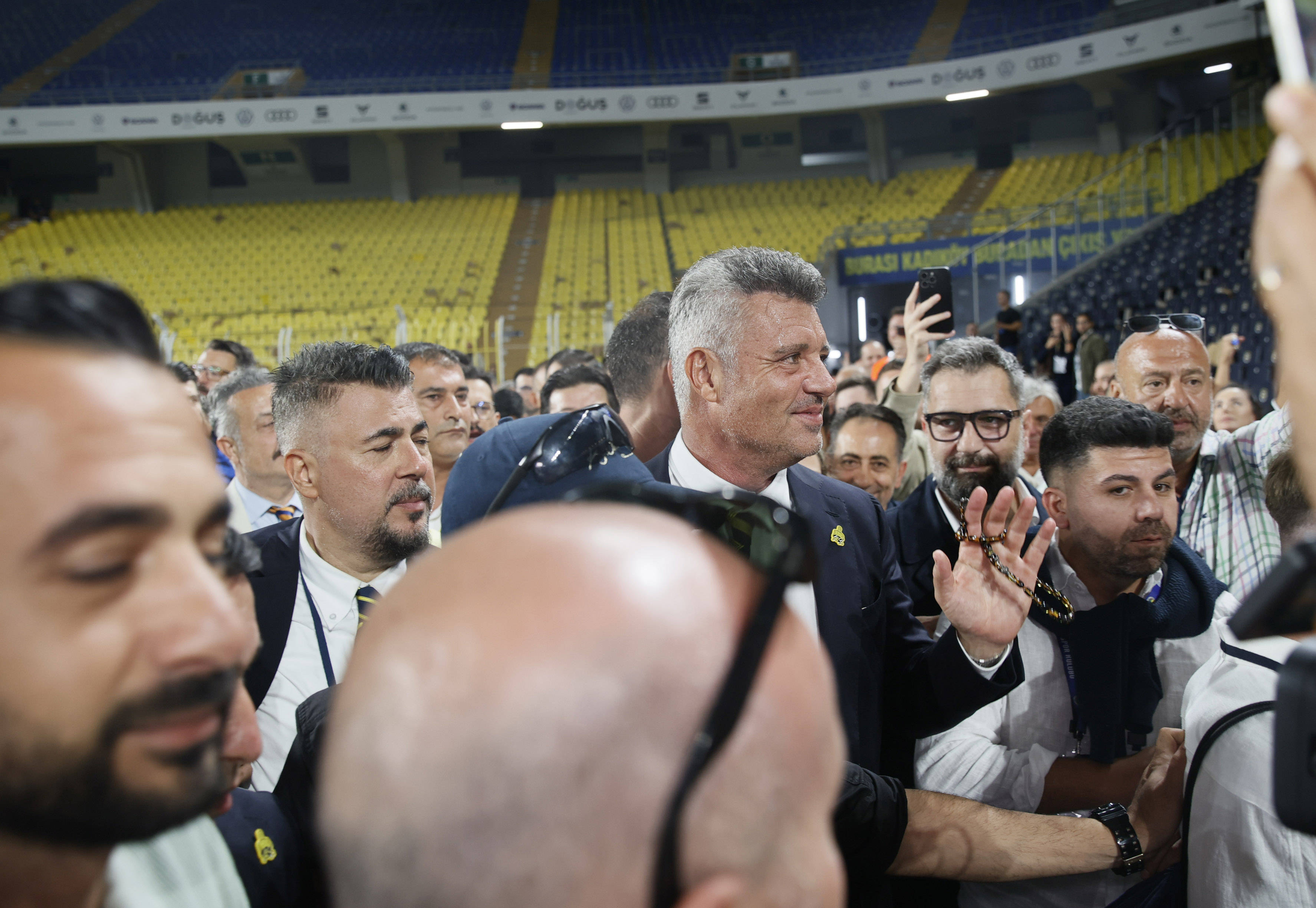 土耳其足协成员私下嘲讽穆里尼奥费内巴切发布愤怒的声明的简单介绍