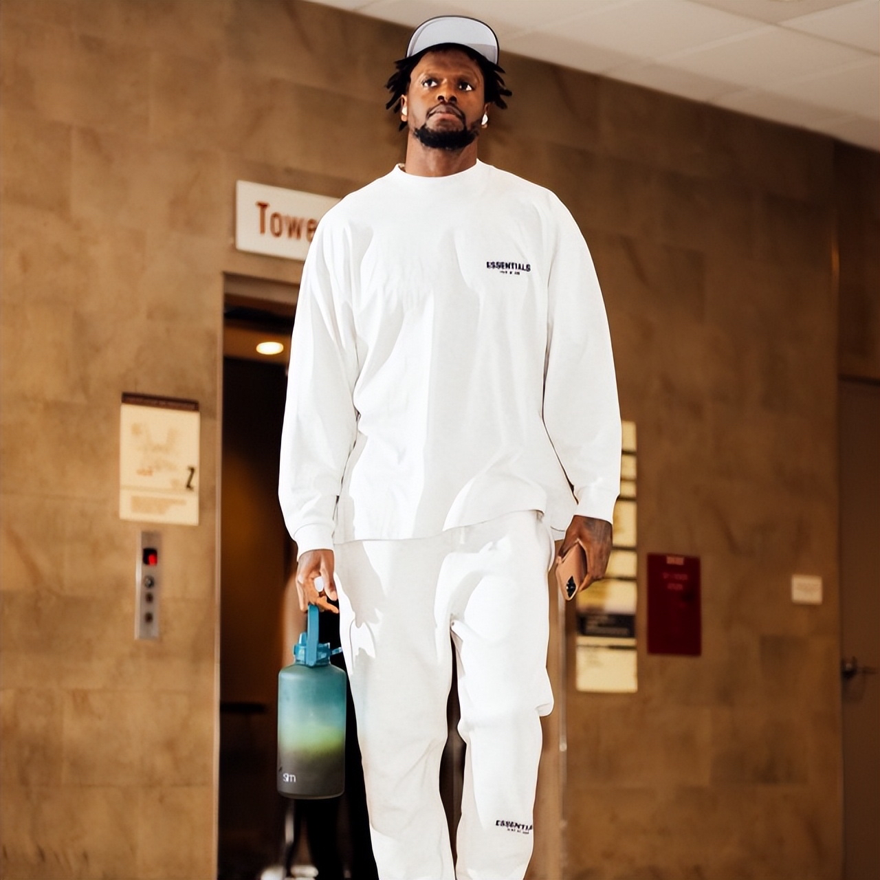 关于NBA常规赛骑士主场128-122力克公牛米切尔29分莫布利24+8的信息 关于NBA常规赛骑士主场128-122力克公牛米切尔29分莫布利24+8的信息