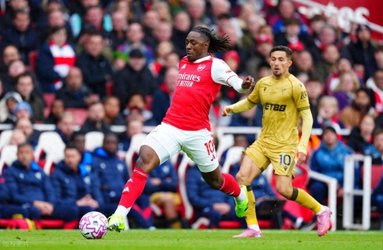 关于英超阿森纳1-0水晶宫埃泽弑旧主加布里埃尔中楣的信息