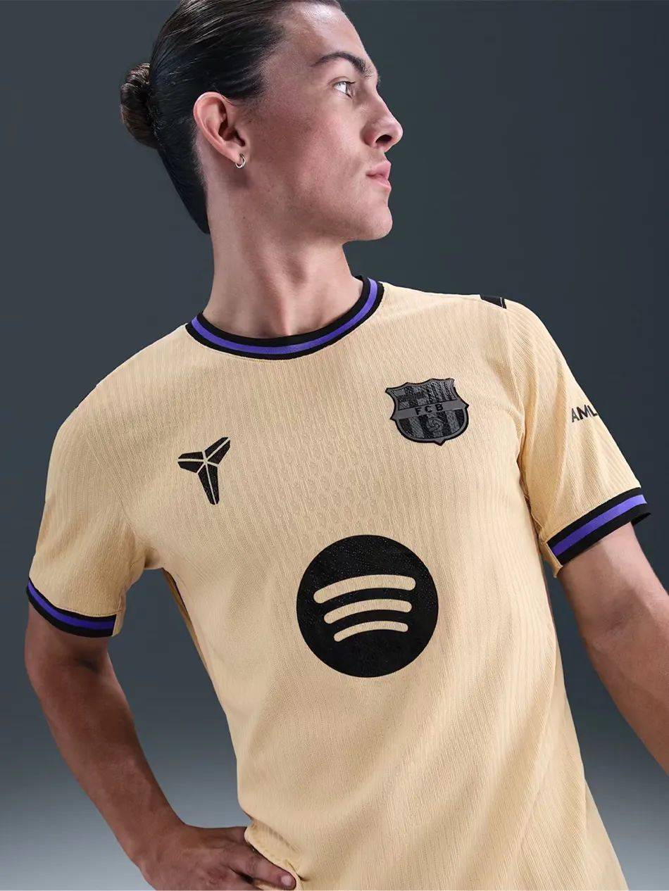 利物浦新赛季主场球衣泄露将在8月1日正式发售的简单介绍