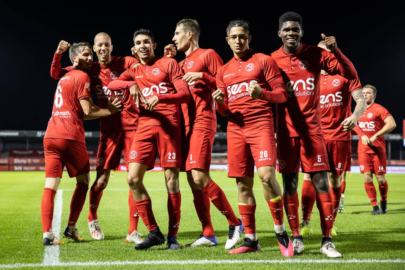 包含荷乙马斯特里赫特VS坎布尔前瞻坎布尔近况稳定的词条