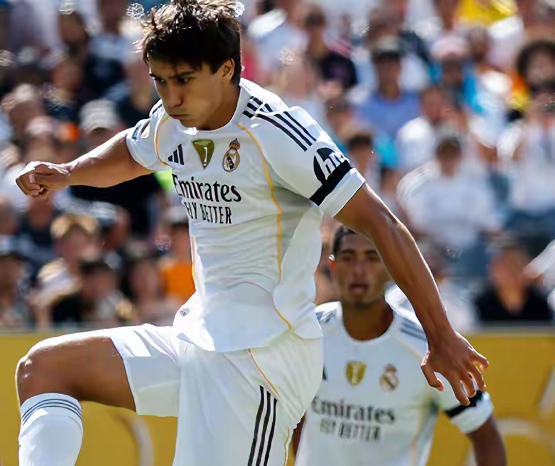 关于曝皇马签下16岁小将乌扎内将代表青训队的信息 关于曝皇马签下16岁小将乌扎内将代表青训队的信息