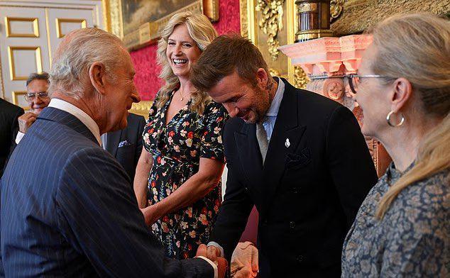 贝克汉姆即将被授予爵士头衔下周在国王生日正式授勋的简单介绍