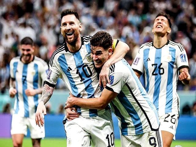 关于阿根廷全队恳求梅西留下参加世界杯梅西或缺席2026世界杯的信息 关于阿根廷全队恳求梅西留下参加世界杯梅西或缺席2026世界杯的信息