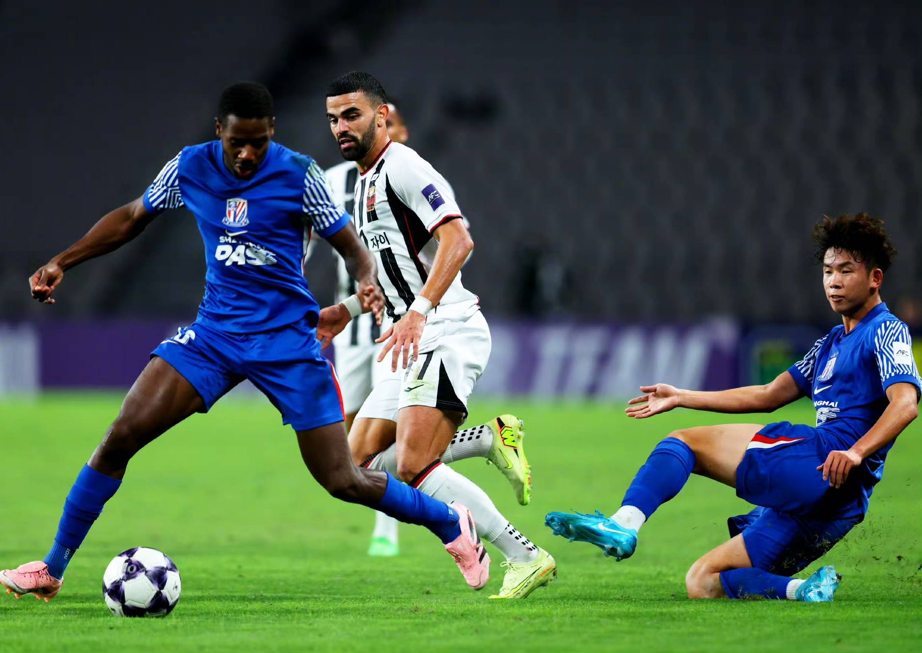 关于亚冠上海申花2-0首尔FC阿苏埃破门路易斯建功的信息 关于亚冠上海申花2-0首尔FC阿苏埃破门路易斯建功的信息