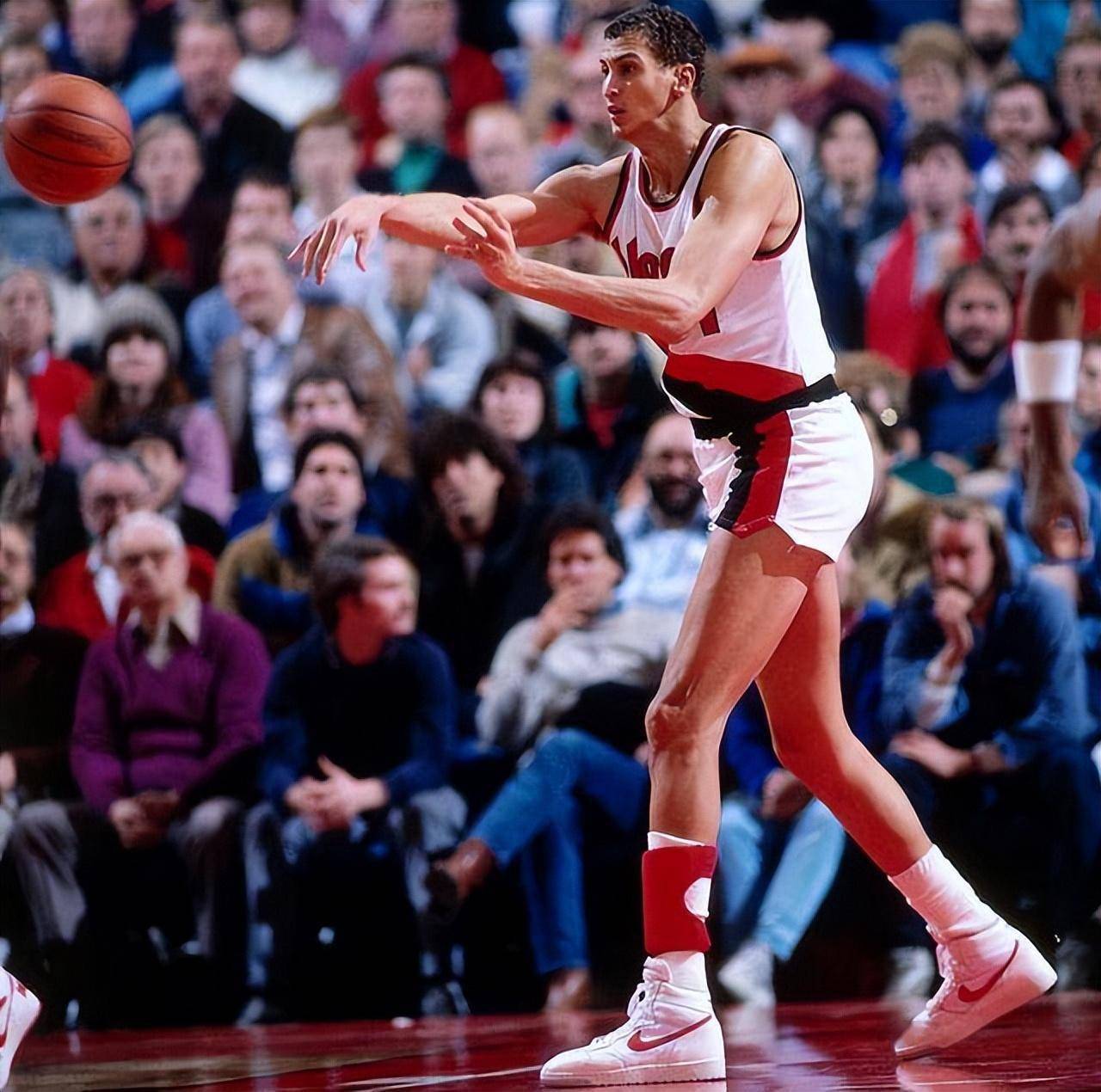 NCAA:佐治亚州立VS萨姆福德学院的简单介绍