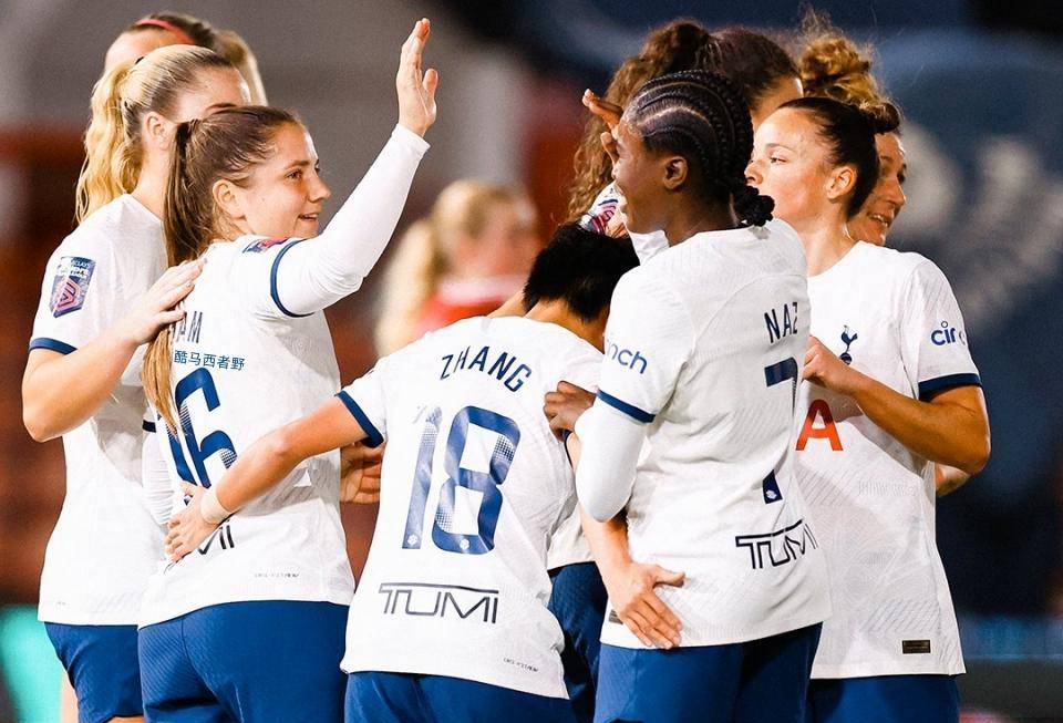 包含英联杯女：布里斯托城女足VS托特纳姆热刺女足的词条