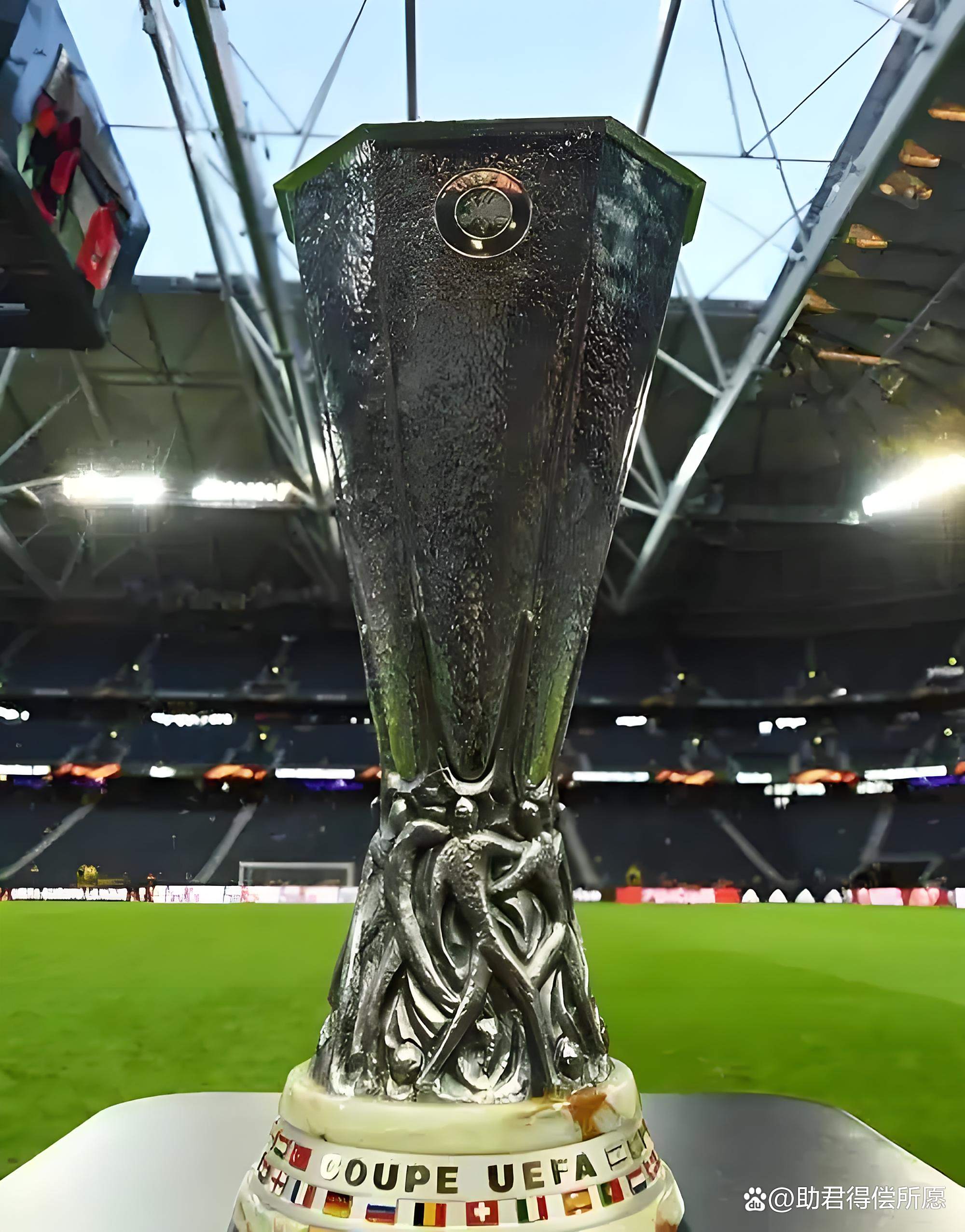 欧联杯萨尔茨堡红牛2-0前进之鹰萨尔茨堡欧联杯首胜的简单介绍