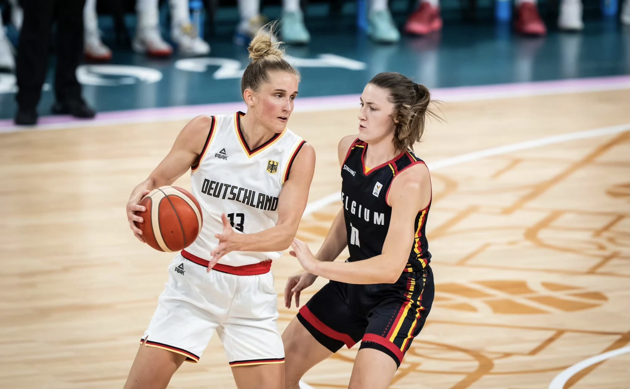 包含瑞典女联:BG卢利女篮VS维斯比女篮的词条