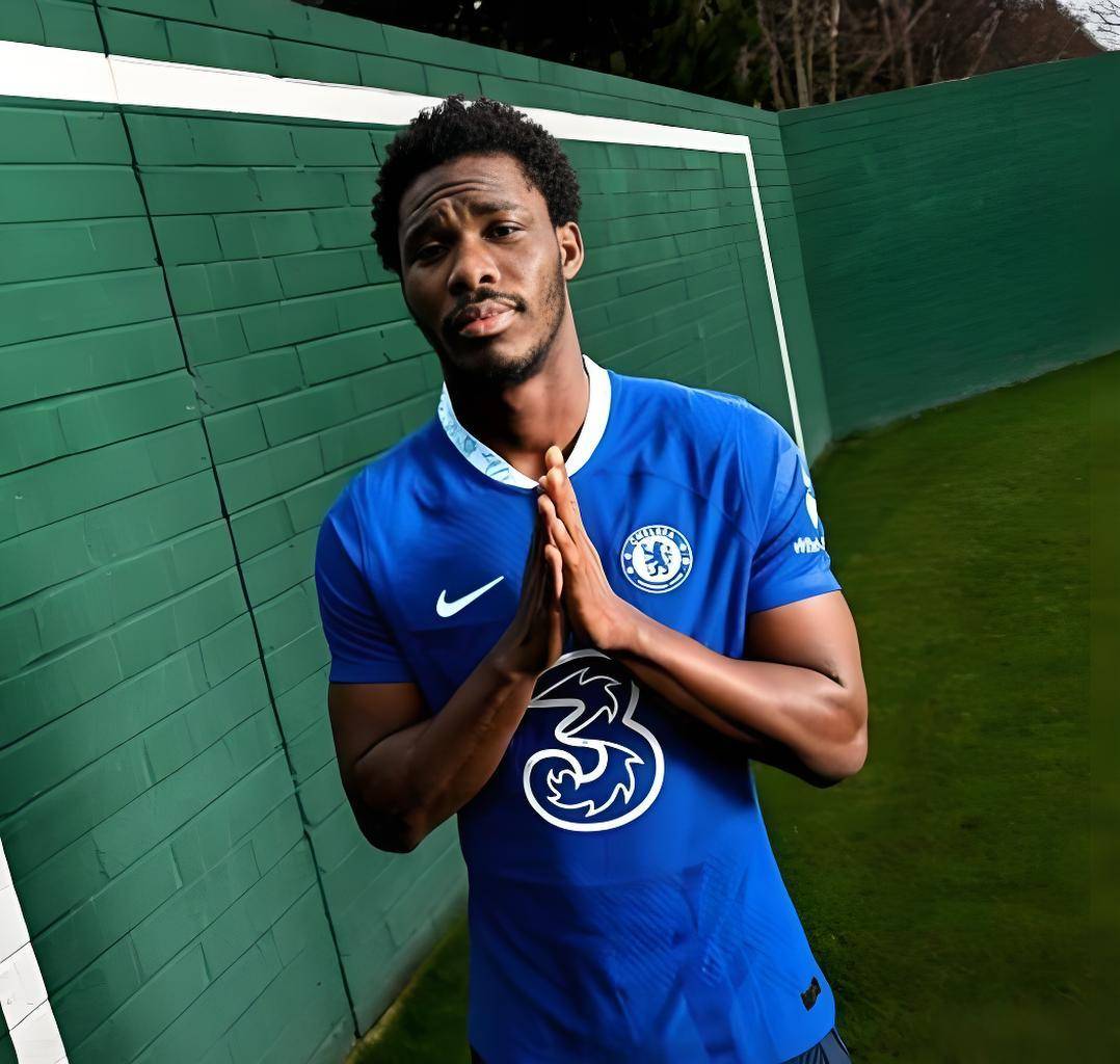 斯特林将离开切尔西球员不在蓝军计划中