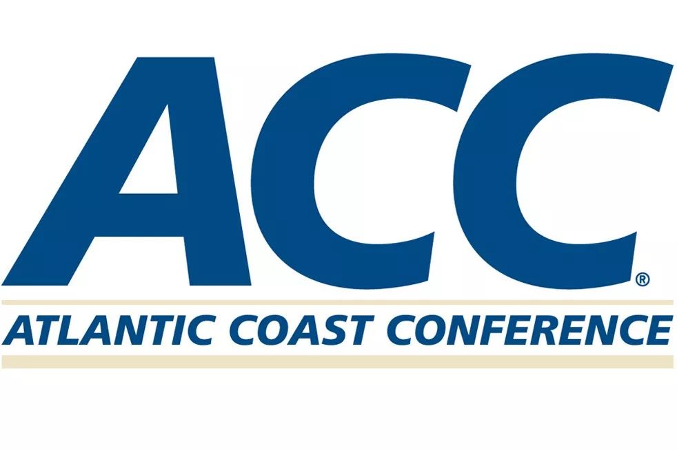 包含NCAA:东卡罗莱纳大学VS南查理斯顿大学的词条