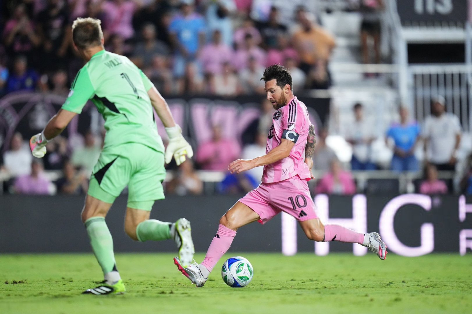 包含美职联纳什维尔2-5迈阿密国际梅西帽子戏法的词条 包含美职联纳什维尔2-5迈阿密国际梅西帽子戏法的词条