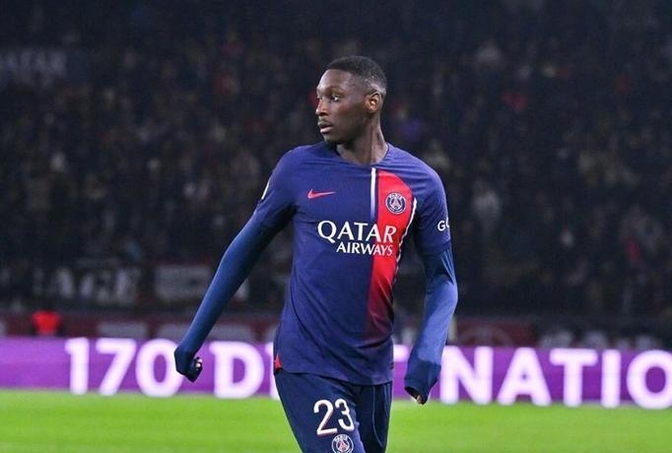 包含大巴黎叫停穆阿尼转会尤文转会报价未能满意的词条