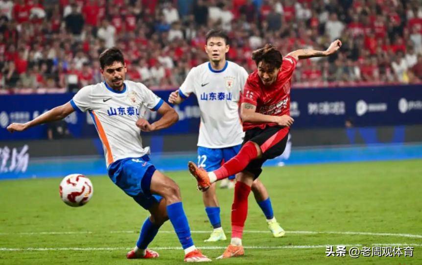 关于王大雷回应扔队长袖标争议行为和俱乐部无关的信息 关于王大雷回应扔队长袖标争议行为和俱乐部无关的信息