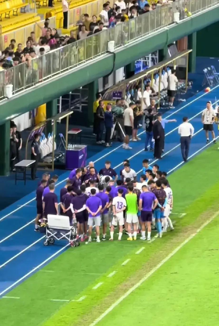 津门虎与申花的比赛地或在天津迎来联赛收官战 津门虎与申花的比赛地或在天津迎来联赛收官战