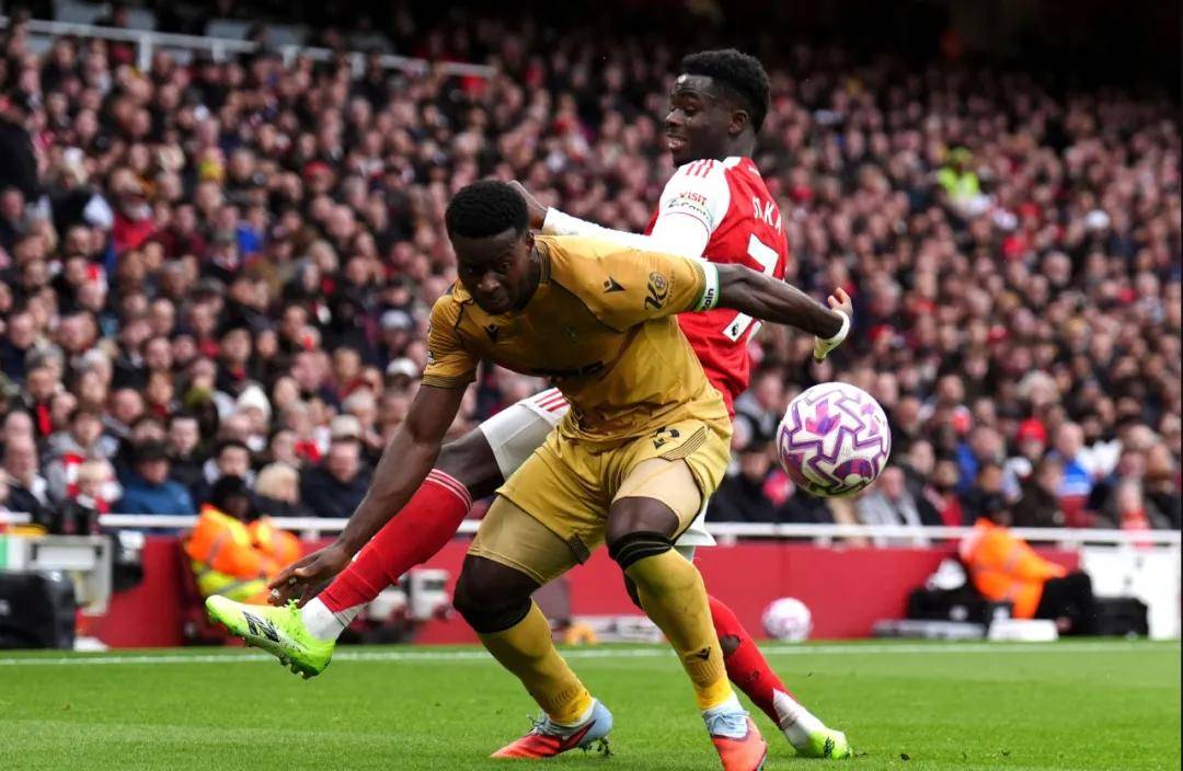 阿森纳多名球员疑似受伤球队需要做出轮换