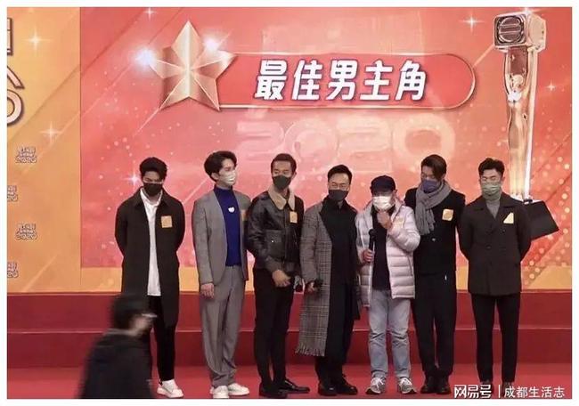 包含伊萨克将缺席PFA颁奖典礼尽管已获得主要奖项提名的词条 包含伊萨克将缺席PFA颁奖典礼尽管已获得主要奖项提名的词条