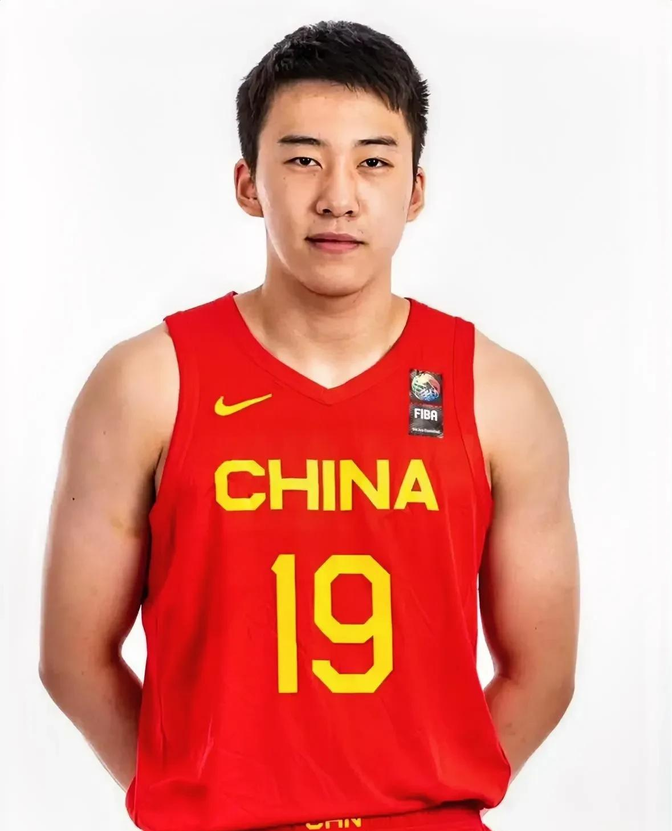 亚洲杯中国男篮79-71战胜韩国男篮晋级四强胡金秋23+11王俊杰21+8的简单介绍 亚洲杯中国男篮79-71战胜韩国男篮晋级四强胡金秋23+11王俊杰21+8的简单介绍