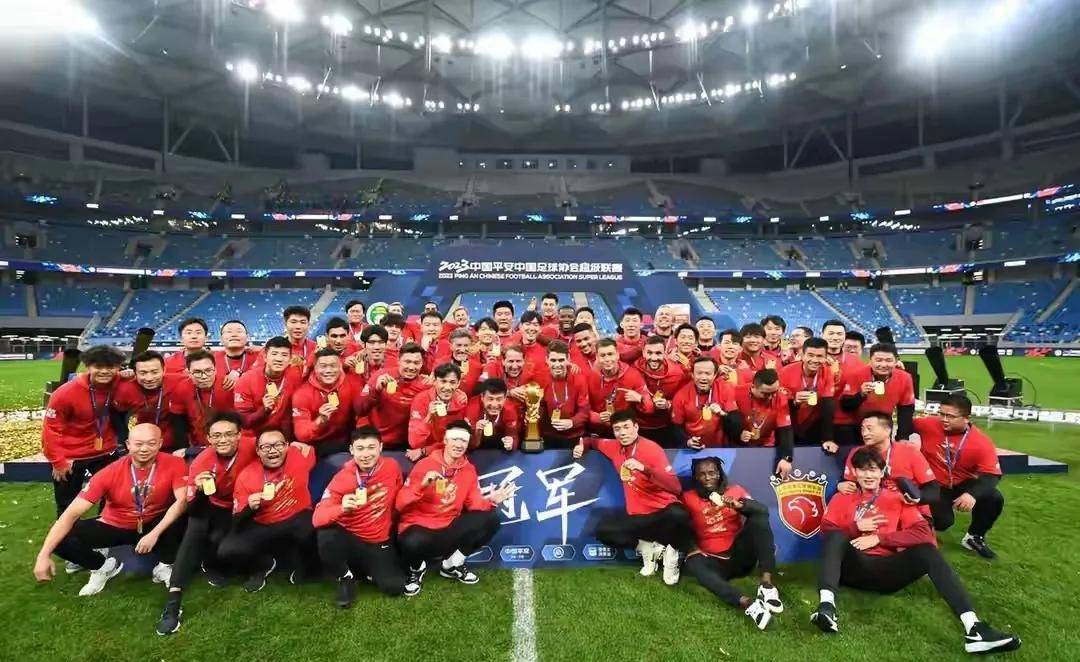 海港外援莱昂纳多中超生涯已打入50球3球是对阵河南队打进的简单介绍