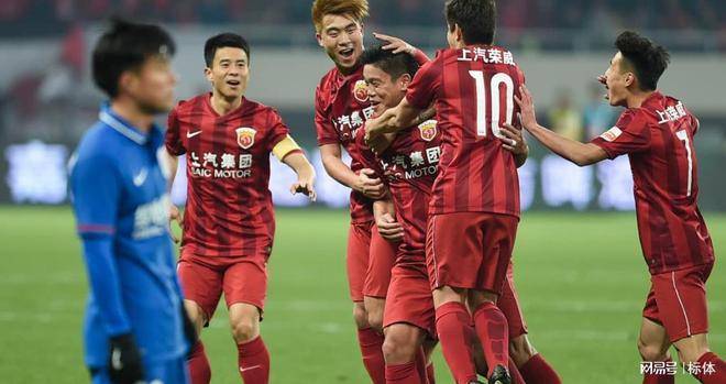 关于足协杯苏州东吴2-6上海海港蒯纪闻献传射古斯塔沃梅开二度建功的信息