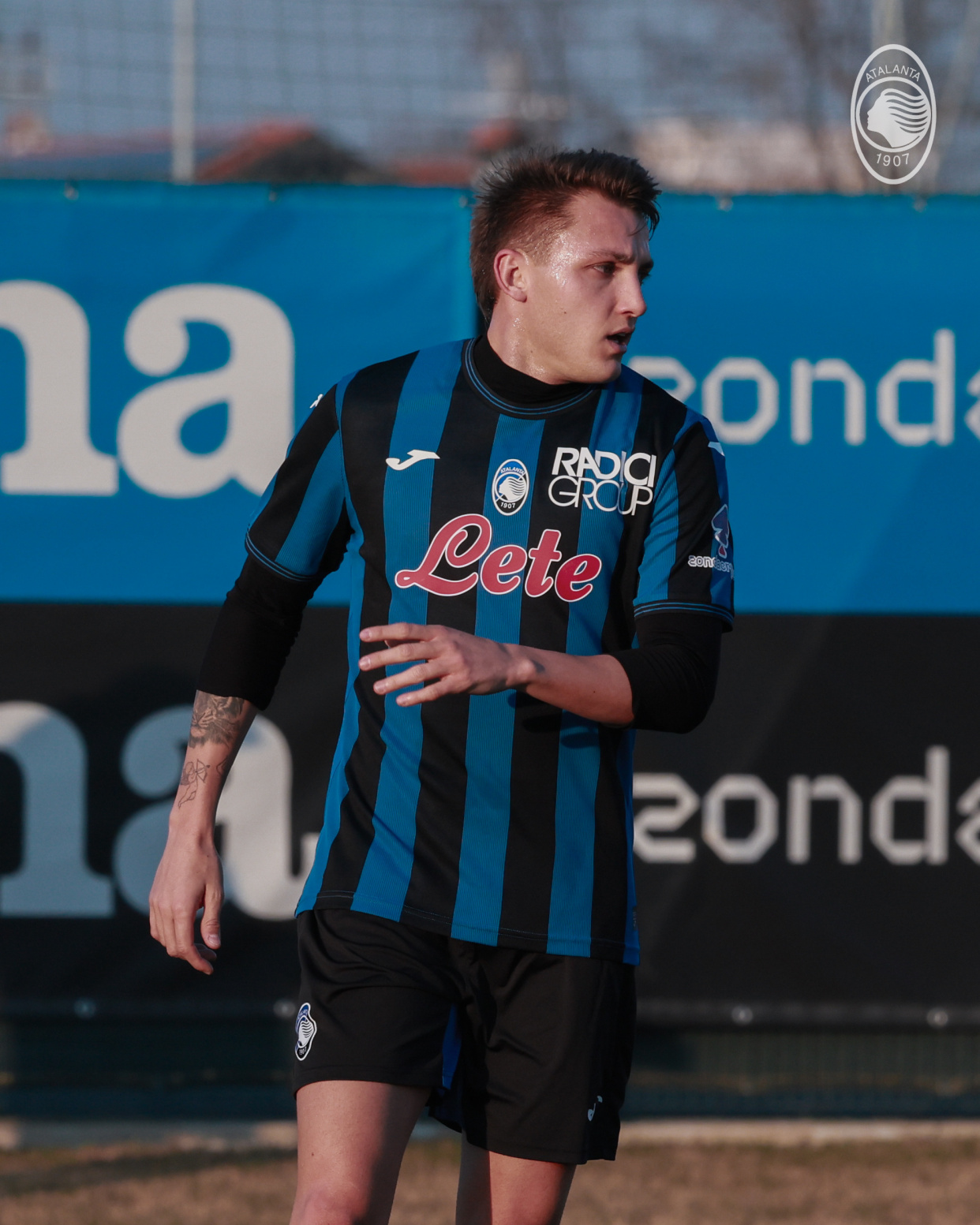 阿莱格里率AC米兰取胜米兰击败莱切的简单介绍 阿莱格里率AC米兰取胜米兰击败莱切的简单介绍