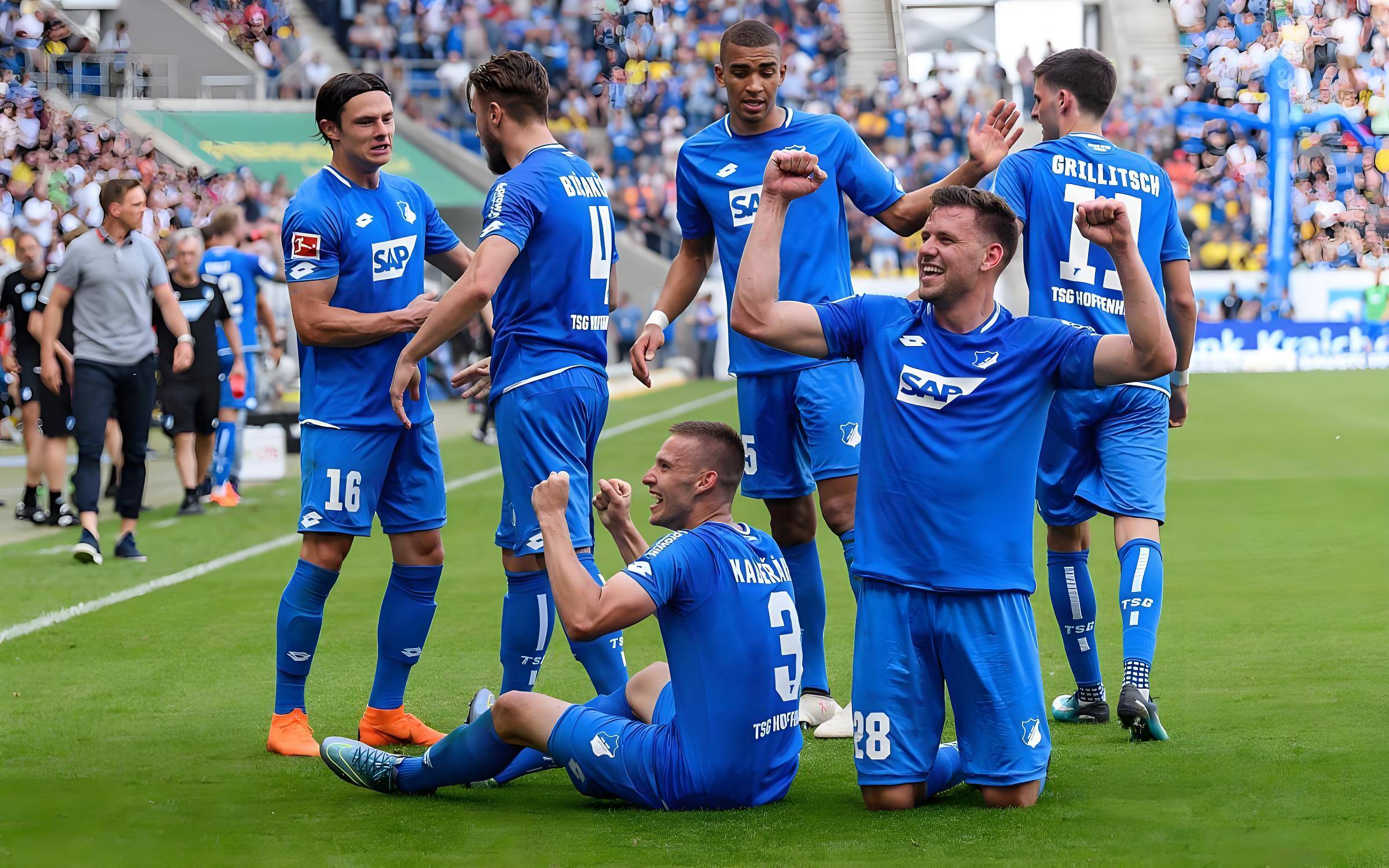 包含西协甲2组：阿尔科尔孔VS塔拉索纳社会体育的词条