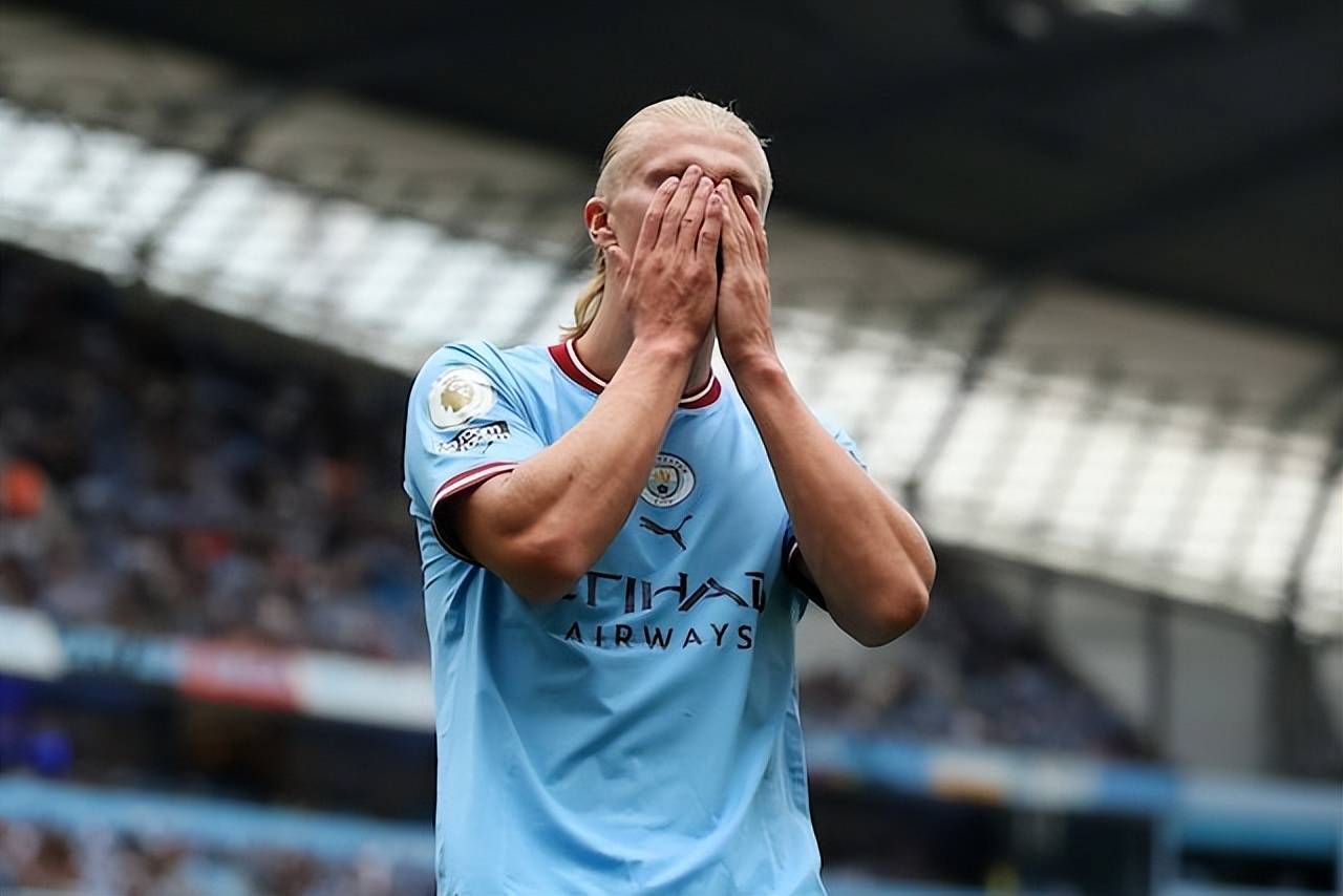 包含多纳鲁马抗议裁判染黄伯恩茅斯进球引发争议的词条 包含多纳鲁马抗议裁判染黄伯恩茅斯进球引发争议的词条