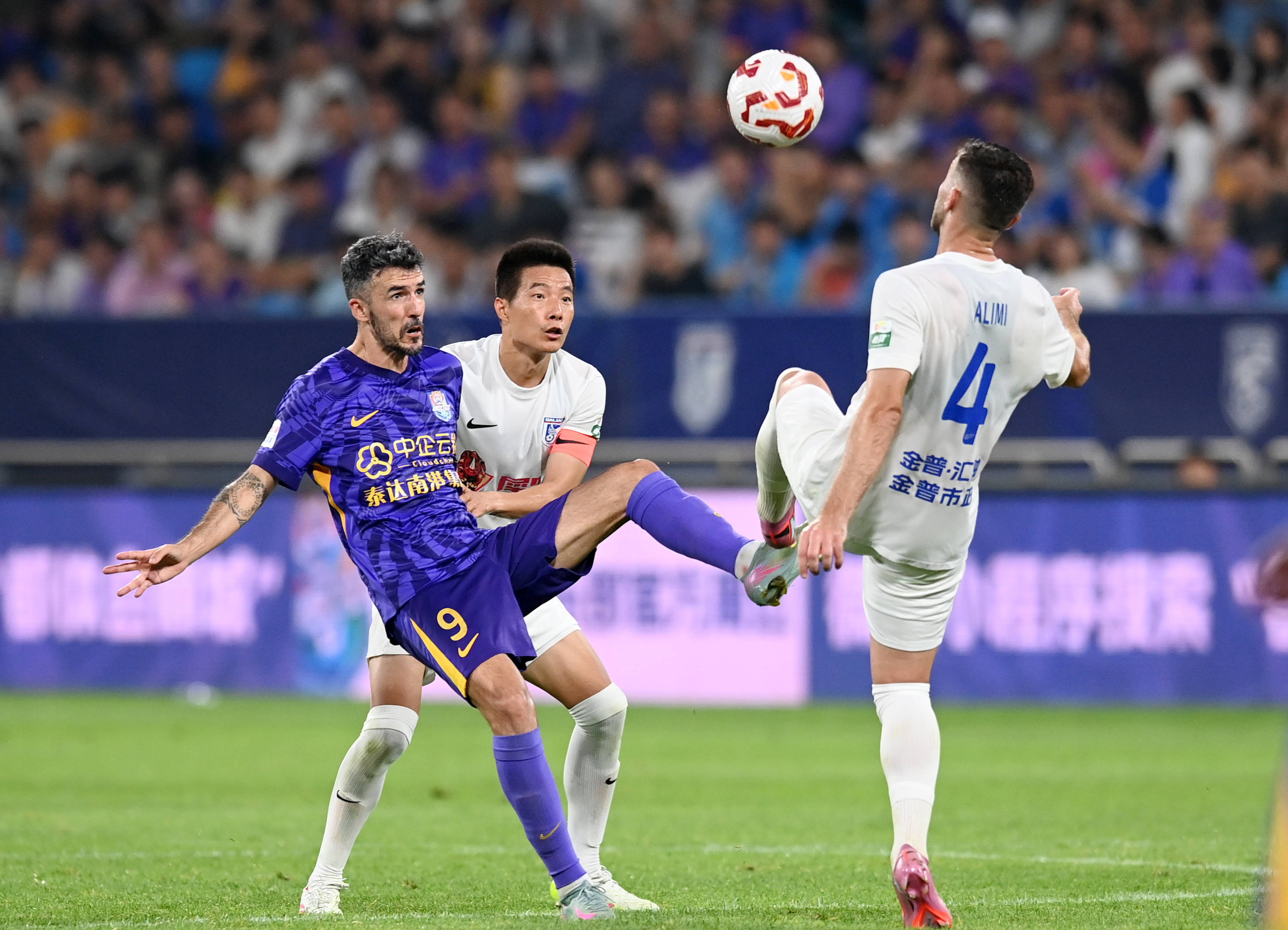 中超山东泰山2-1天津津门虎卡扎破门泽卡头球建功的简单介绍 中超山东泰山2-1天津津门虎卡扎破门泽卡头球建功的简单介绍