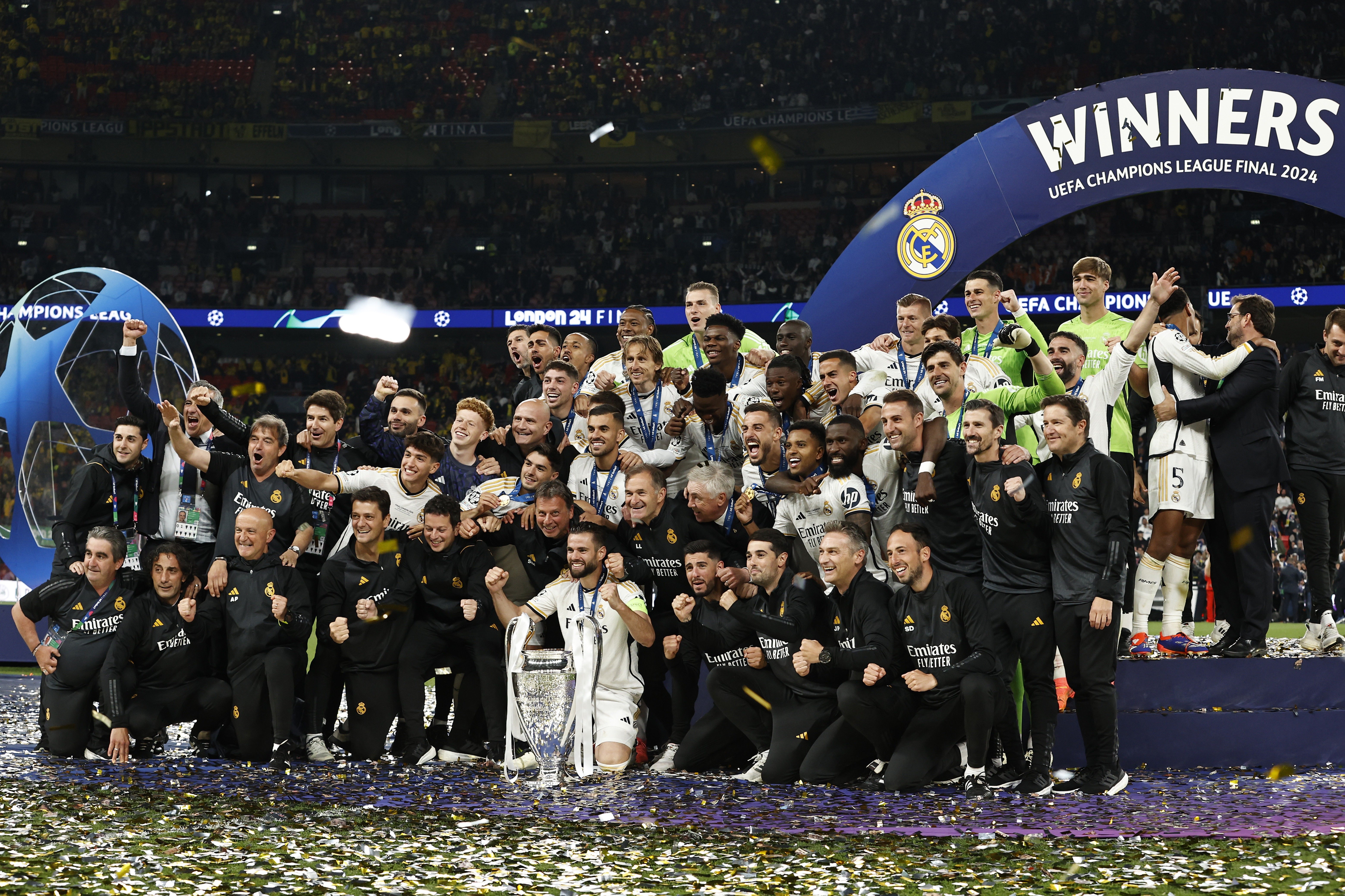 皇马公布联赛首轮名单多名主力领衔 皇马公布联赛首轮名单多名主力领衔