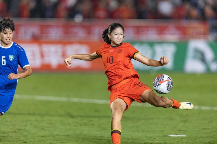 邵子钦夺东亚杯最佳射手称号打进3球 邵子钦夺东亚杯最佳射手称号打进3球