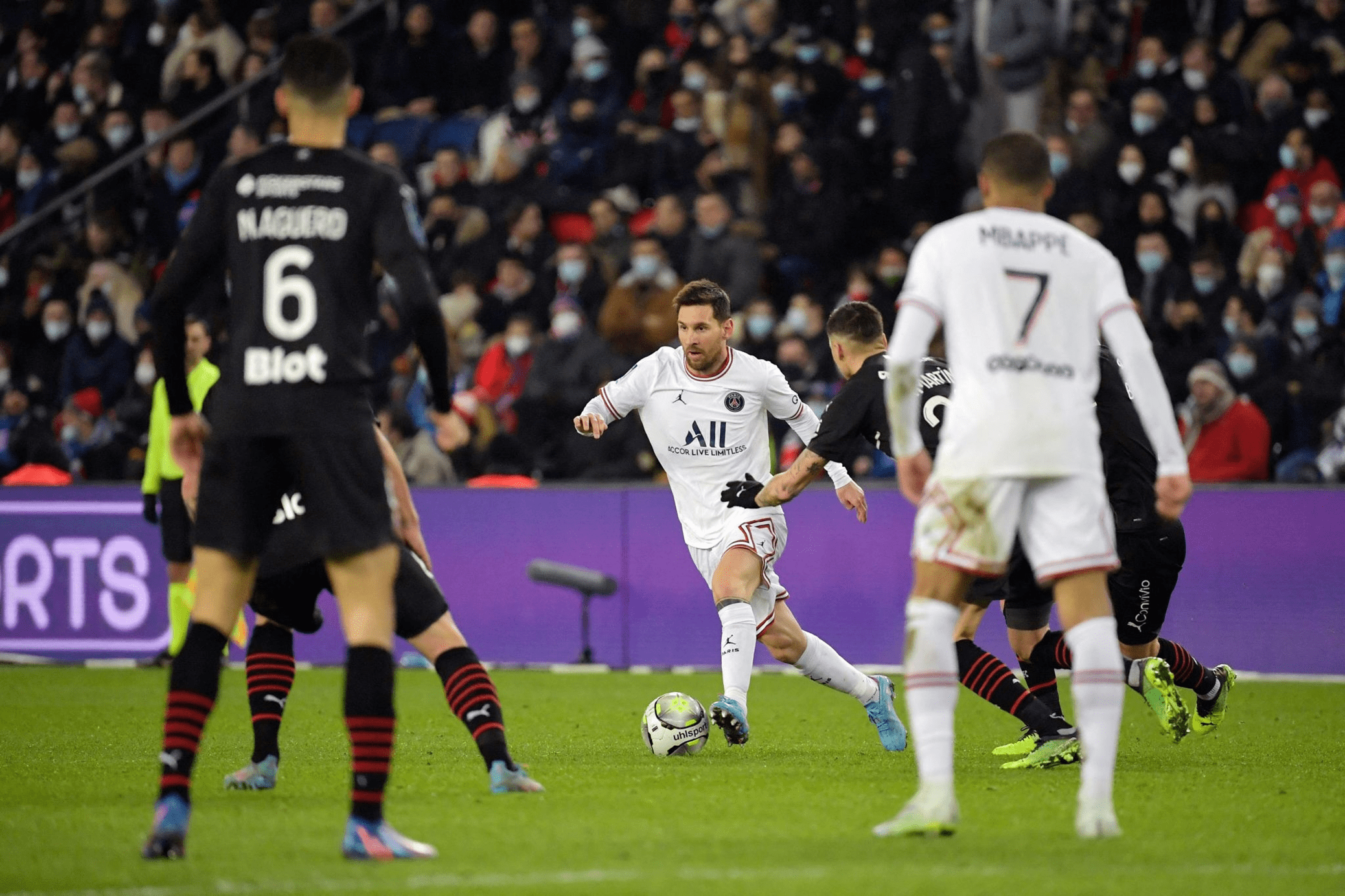 大巴黎在2025年攻入105球进攻力冠绝五大联赛的简单介绍 大巴黎在2025年攻入105球进攻力冠绝五大联赛的简单介绍