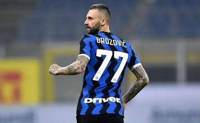 包含恰尔汗奥卢确认留队国米中场核心坚守蓝黑军团的词条 包含恰尔汗奥卢确认留队国米中场核心坚守蓝黑军团的词条