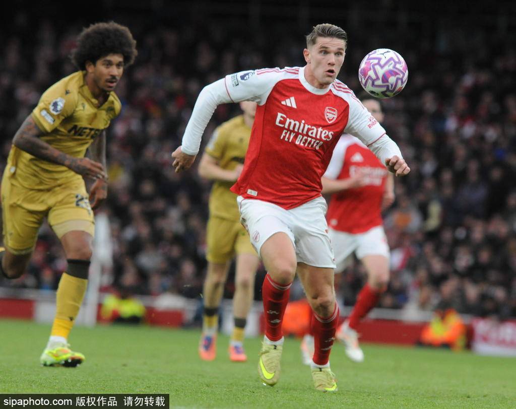 英超切尔西0-0水晶宫埃泽进球被吹德拉普失良机的简单介绍