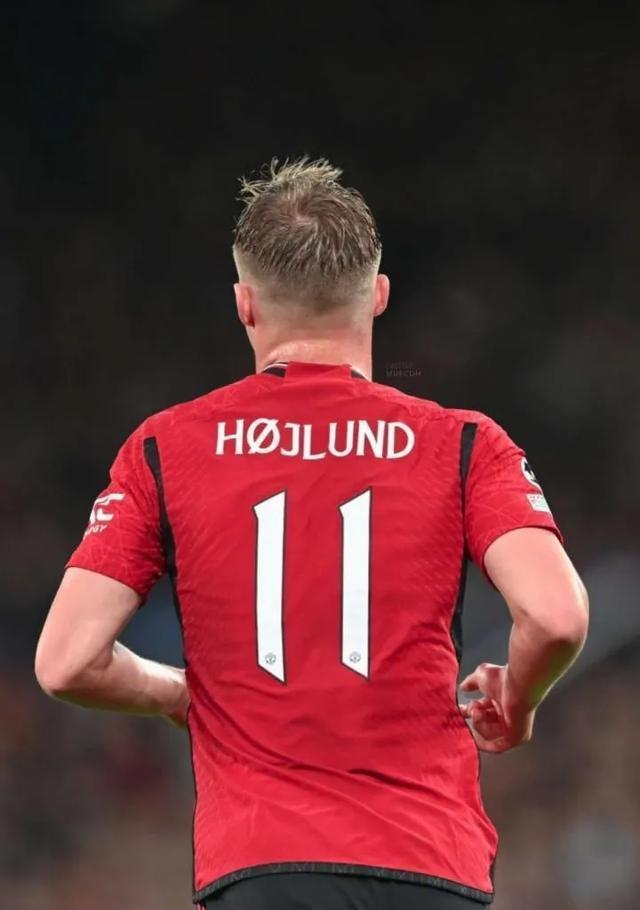 关于曝霍伊伦将接受那不勒斯体检那不勒斯与曼联达成租借协议的信息 关于曝霍伊伦将接受那不勒斯体检那不勒斯与曼联达成租借协议的信息