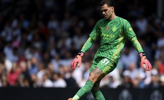 埃德森大概率留在曼城蓝月军团保持后防位置稳定 埃德森大概率留在曼城蓝月军团保持后防位置稳定