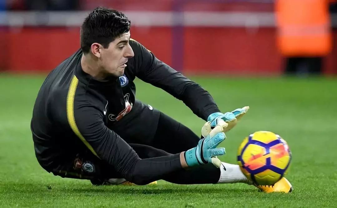 关于詹俊评夏窗英超球队引援投入近30亿英镑的信息 关于詹俊评夏窗英超球队引援投入近30亿英镑的信息