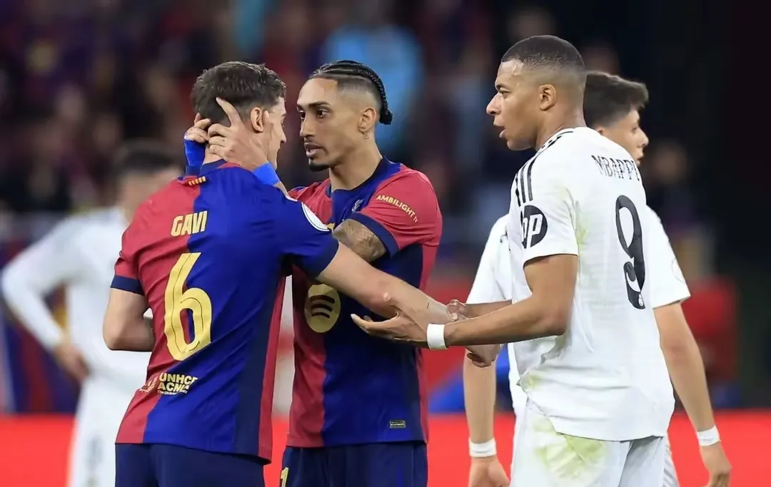 包含曝尤文有意在今夏引进安东尼球员不会重返曼联的词条 包含曝尤文有意在今夏引进安东尼球员不会重返曼联的词条