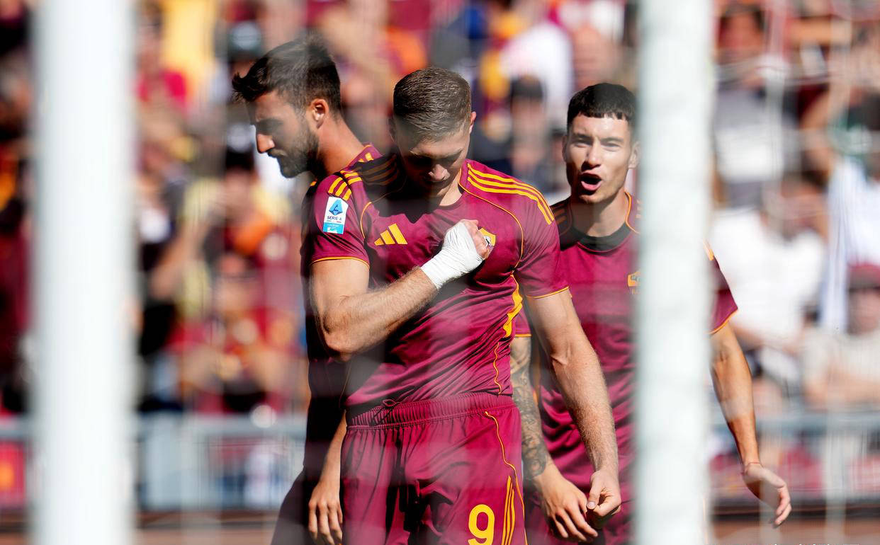 关于利兹联有意多夫比克罗马对出售球员持开放态度的信息