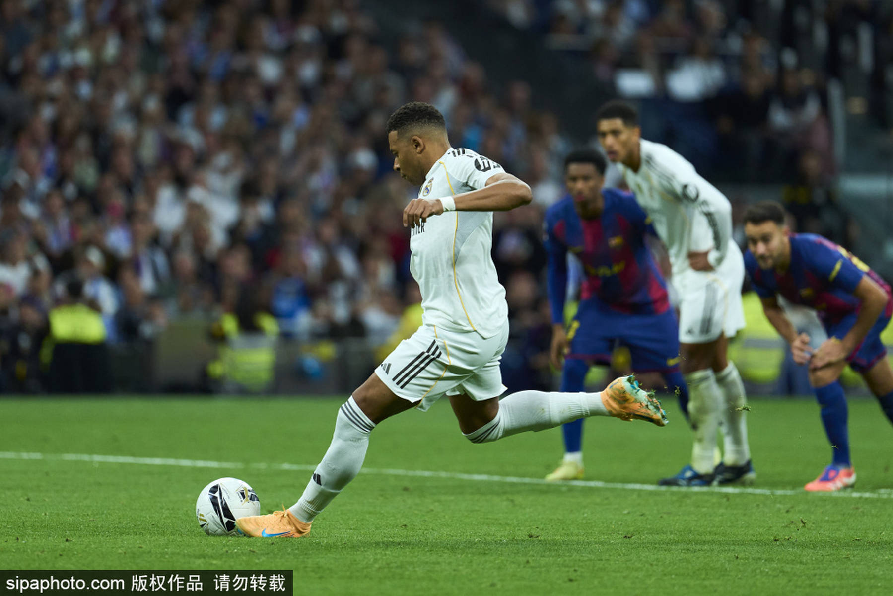 包含西甲积分榜最新排名:皇马领先巴萨5分领跑马竞暂列第四的词条 包含西甲积分榜最新排名:皇马领先巴萨5分领跑马竞暂列第四的词条