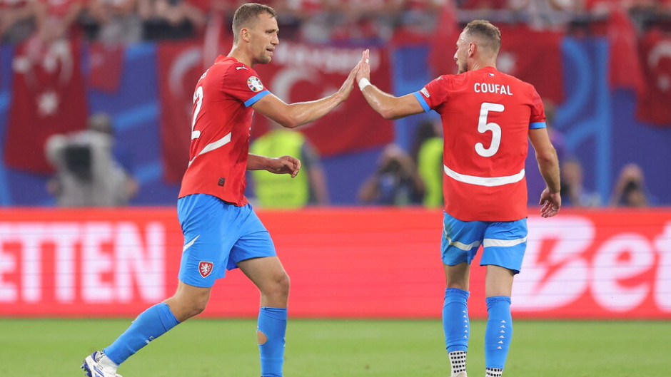 包含世预赛芬兰VS波兰交锋预测东欧劲旅乘胜追击的词条