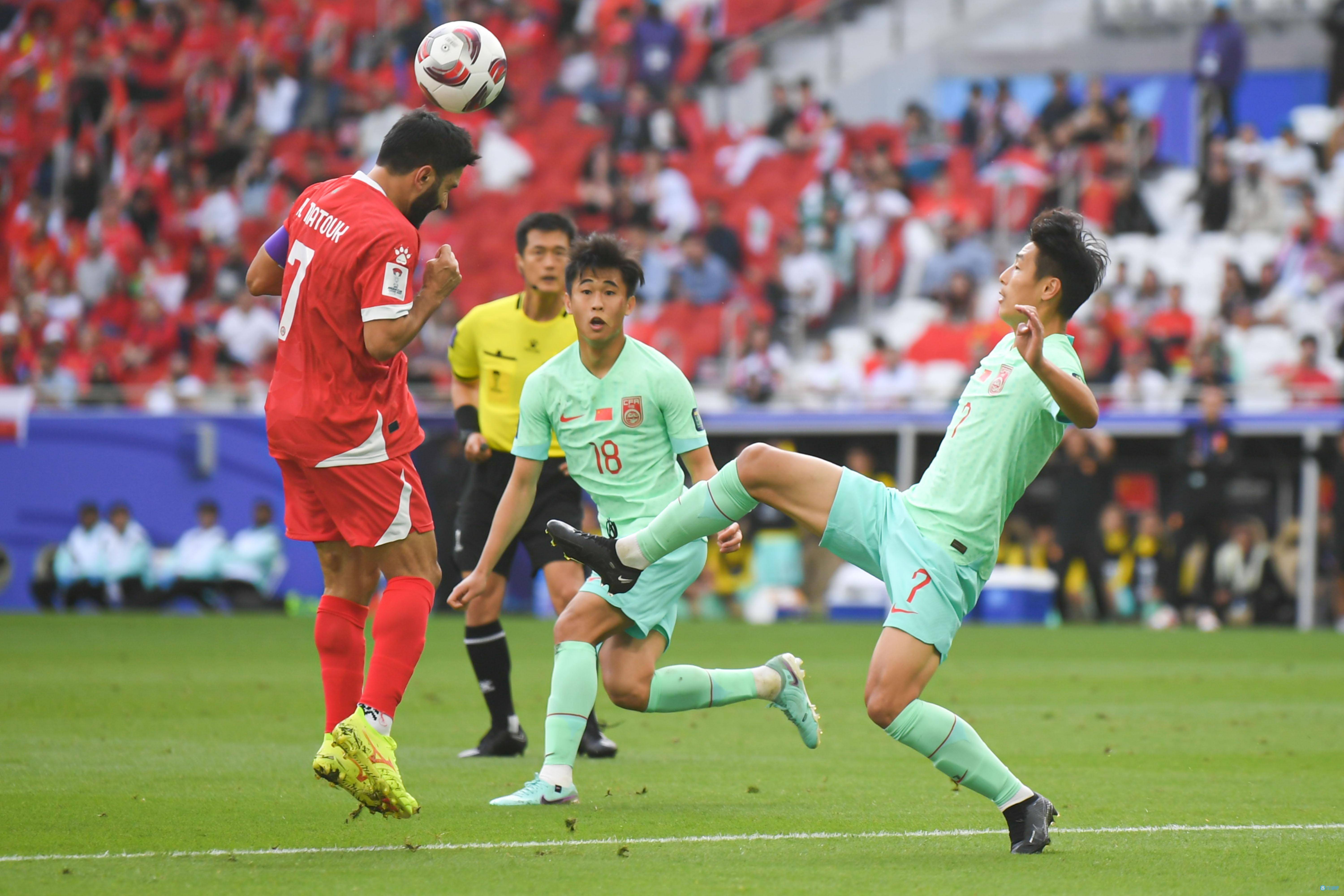 国足上海集训武磊有点跟不上膝盖伤势出现反复的简单介绍  第1张