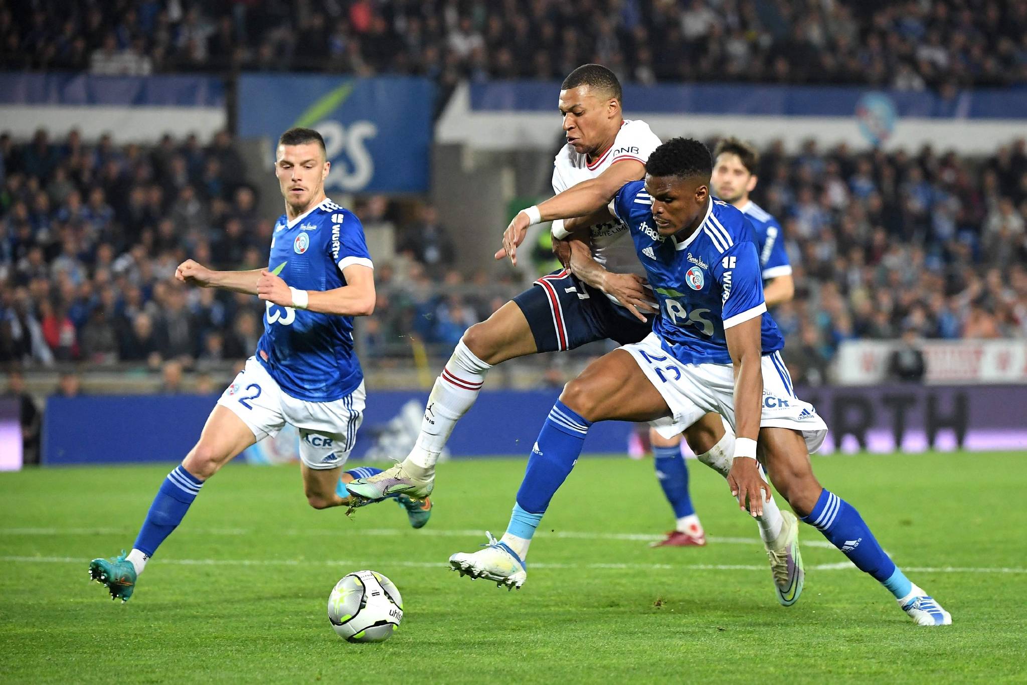 法甲里昂VS斯特拉斯堡前瞻预测斯特拉斯堡高居积分榜第三的简单介绍  第2张