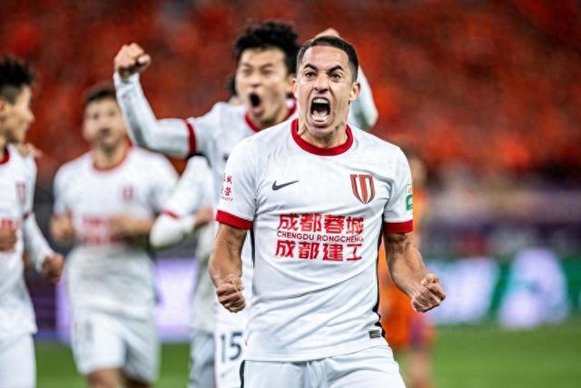 包含中超“成渝德比”回来了重庆铜梁龙升入中超的词条