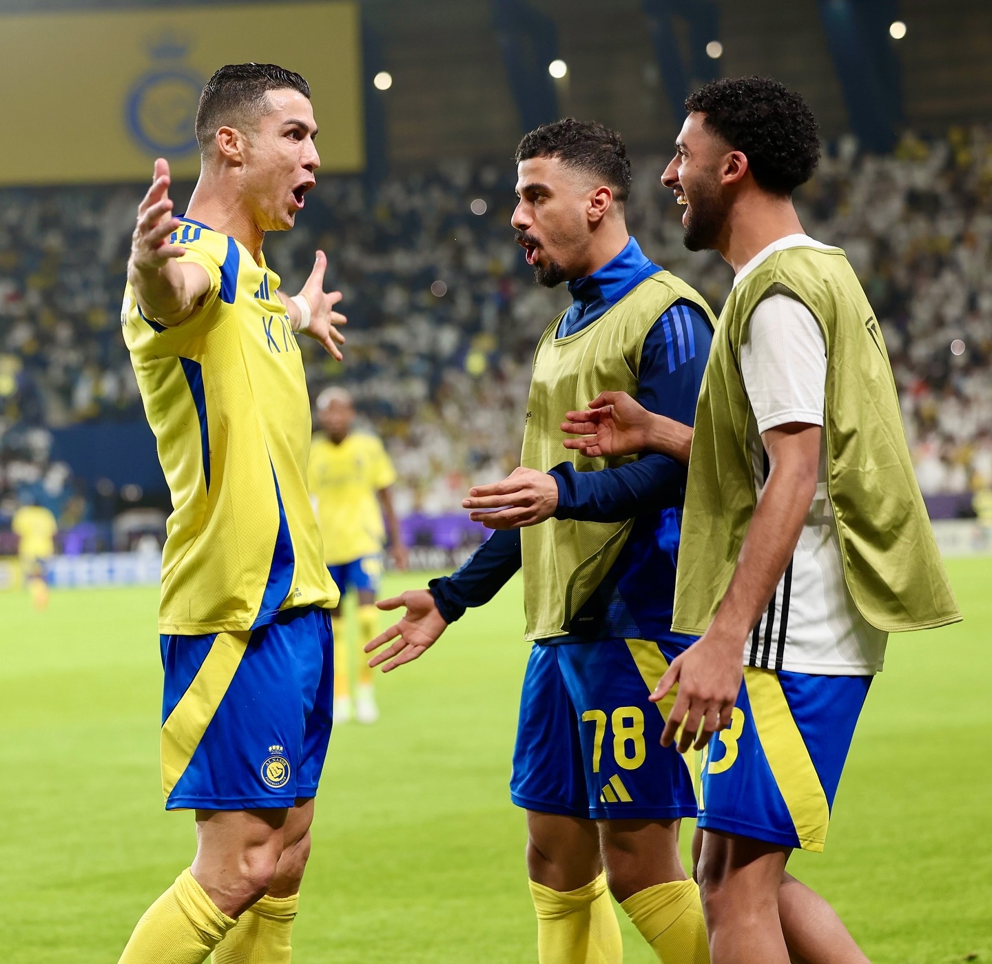 关于亚冠果阿1-2利雅得胜利C罗缺阵博尔热斯、卡马拉建功的信息  第2张